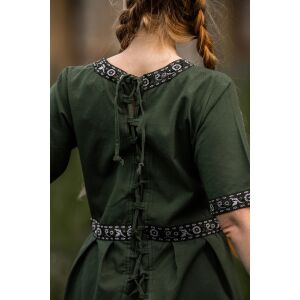 Jurk met korte mouwen en groene rand "Ennlin