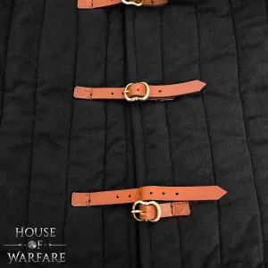 Middeleeuwse gewatteerde gambeson, zwart
