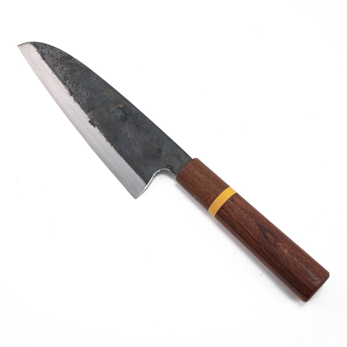 Handgesmeed Santoku- of koksmes met gehard lemmet van 19,5 c